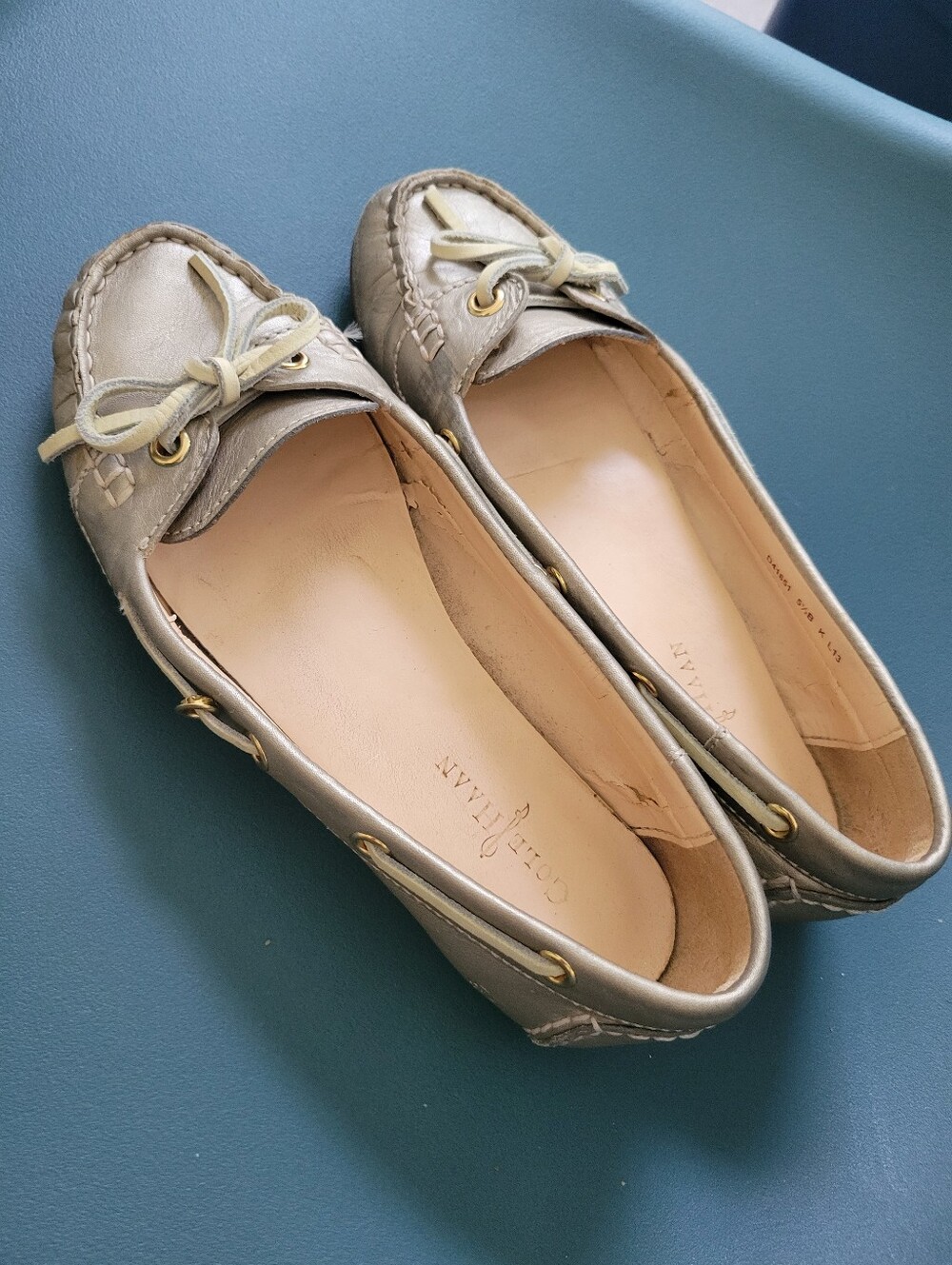 Cole Haan Cary Gold Metallic Leather Slip On Moccasin Flats Shoes Womens 5.5B